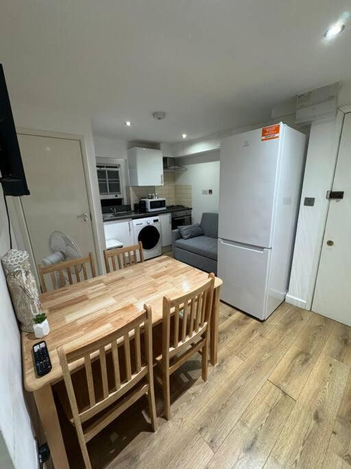 Cozy Apartment - 5 Min From Camden Market Hw7 ลอนดอน ภายนอก รูปภาพ